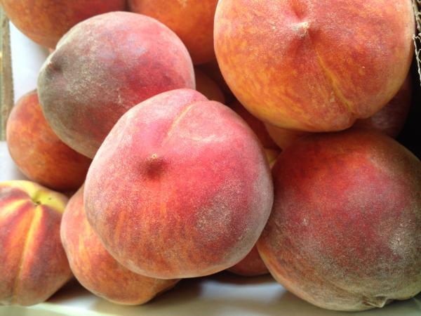 bunch of peaches